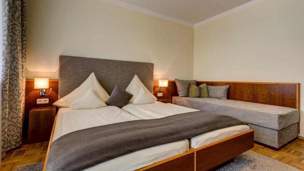 Hotel Restaurant Weihenstephaner Stuben Landshut Phòng bức ảnh